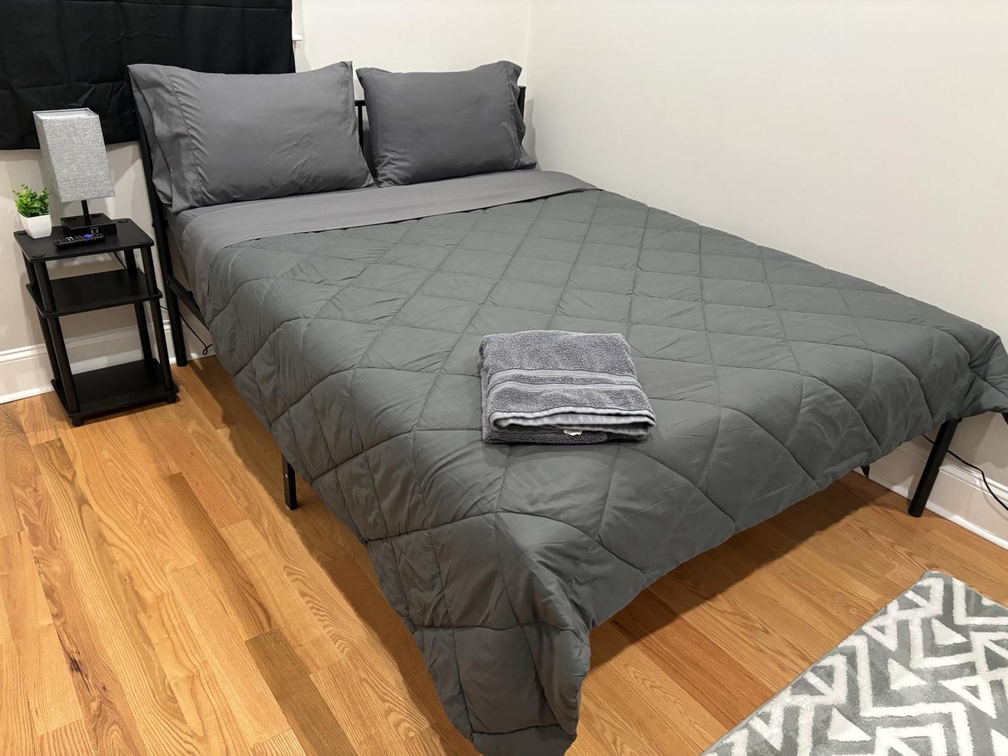 Privatunterkunft - - Near South - Jfk-umass Area